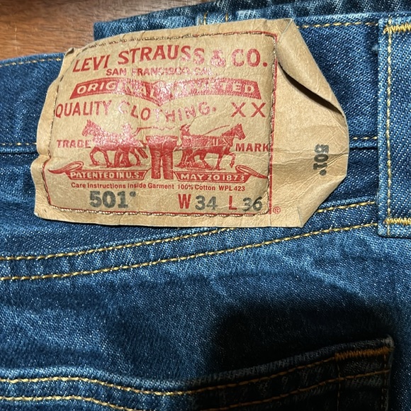 Levi's 501 straight leg button fly jeans - Picture 2 of 7